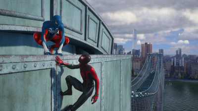 Spiderman 2 screenshot of Peter and Miles on the side of a bridge.