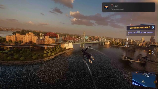 Gliding of the river in Marvel's Spider-Man 2.