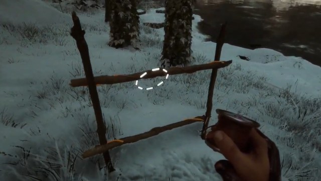 Screenshot of wired fence in Sons of the Forest.