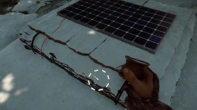 Screenshot of Solar Panel with wiring installed on a wooden platform in Sons of the Forest.