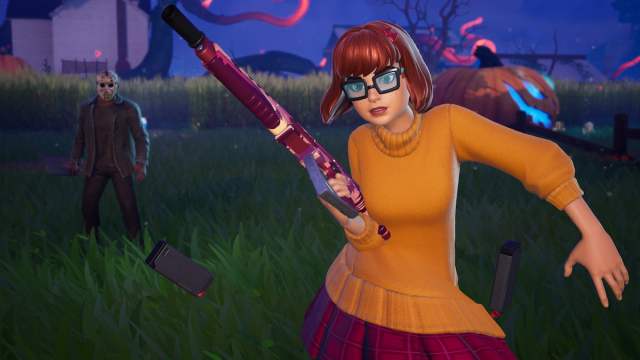 Velma reloading while fighting jason in fortnite