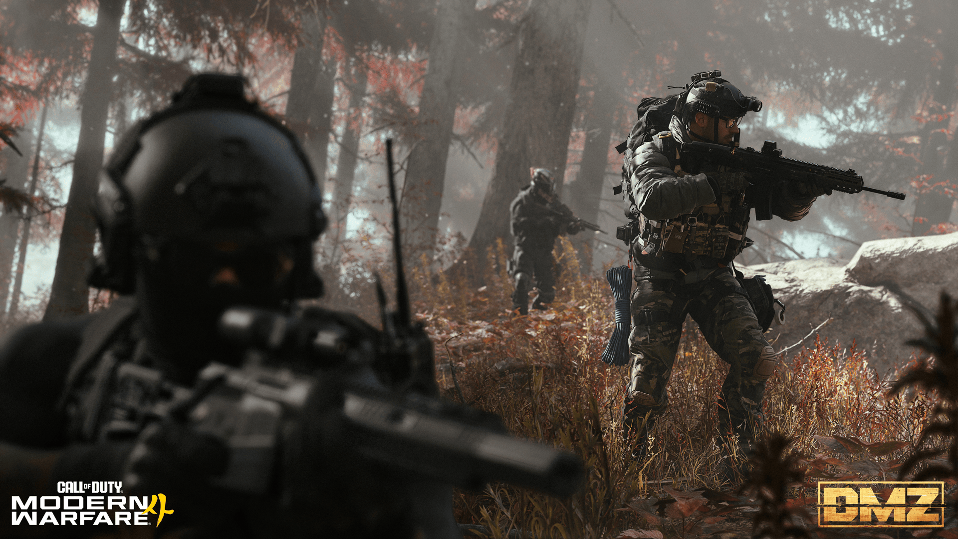Players in woodland in MW4 DMZ